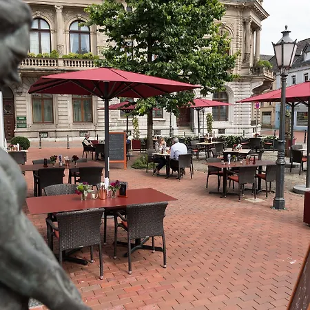 Am Fischmarkt 3*